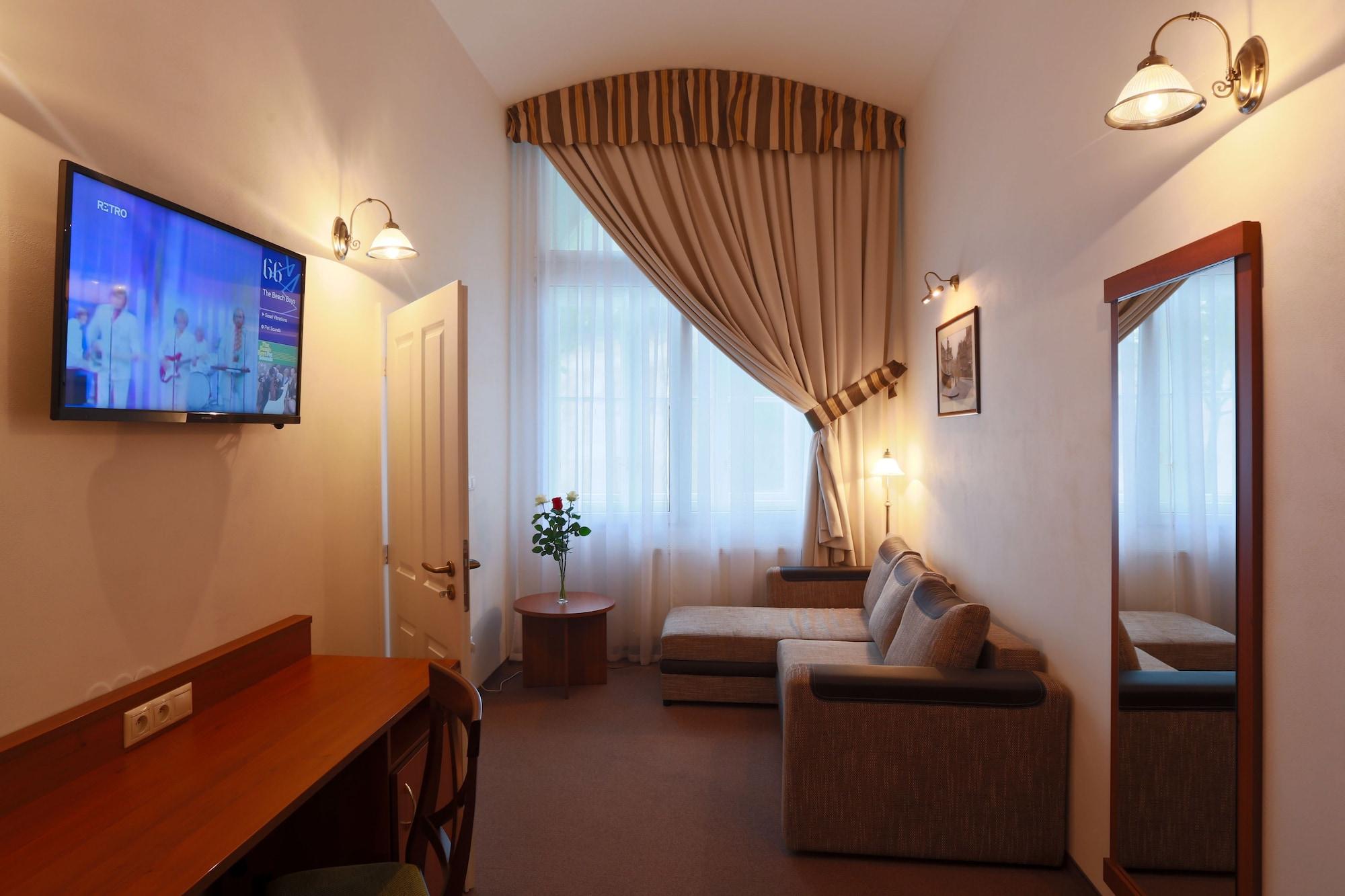 Hotel Svaty Jan Прага Экстерьер фото