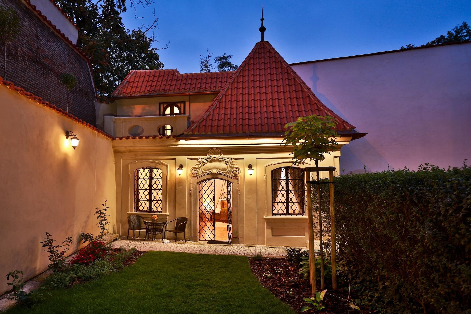 Hotel Svaty Jan Прага Экстерьер фото