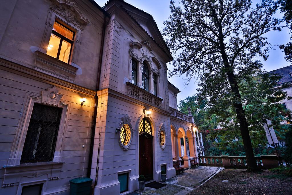 Hotel Svaty Jan Прага Экстерьер фото