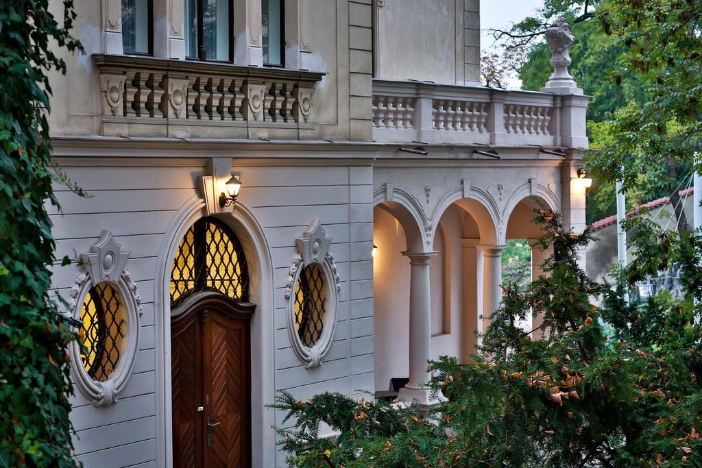 Hotel Svaty Jan Прага Экстерьер фото
